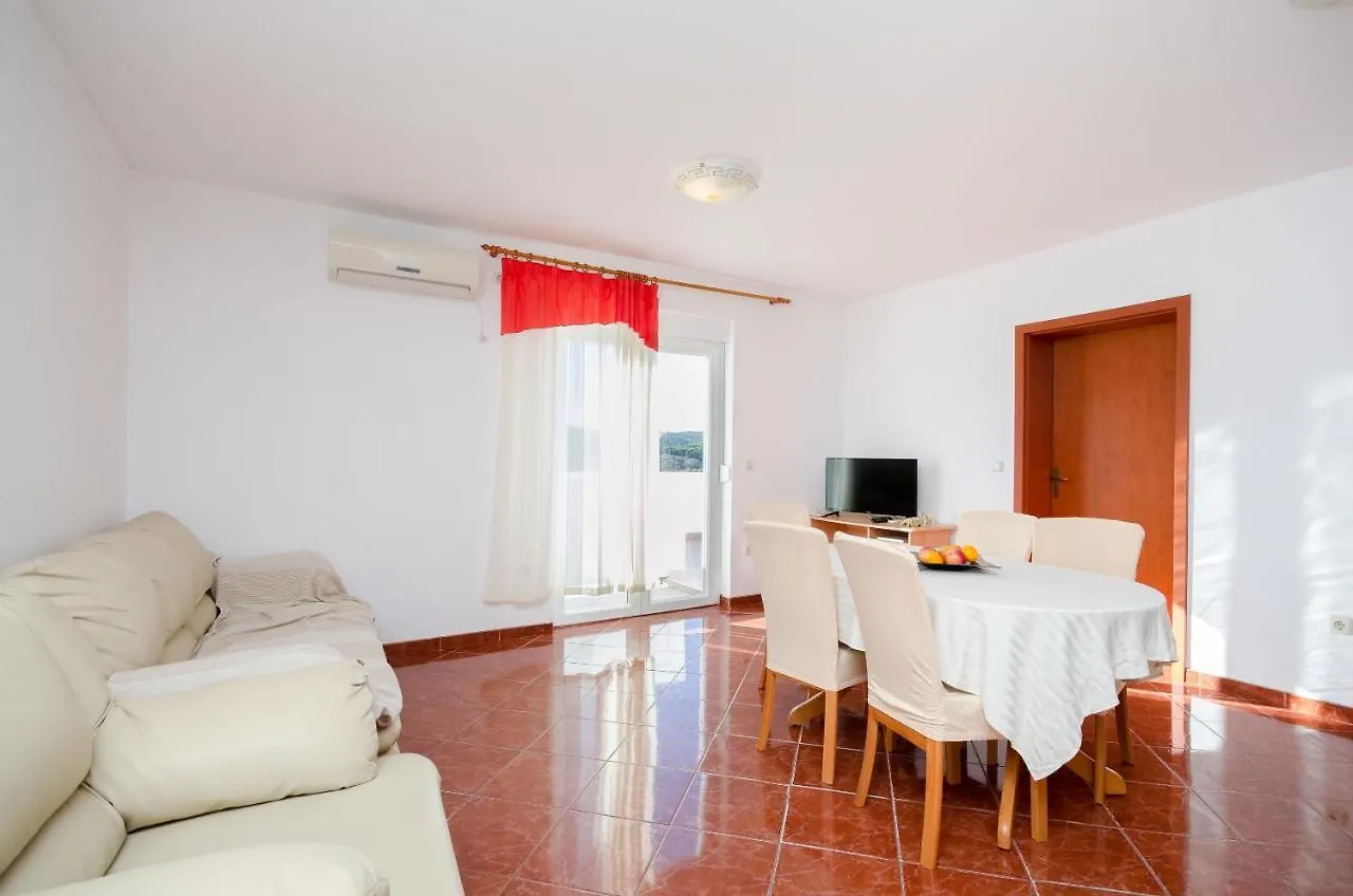 Apartments Pela Lopar Croazia